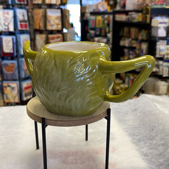 Star Wars sculpted ceramic YODA mug - Picture 4 of 9